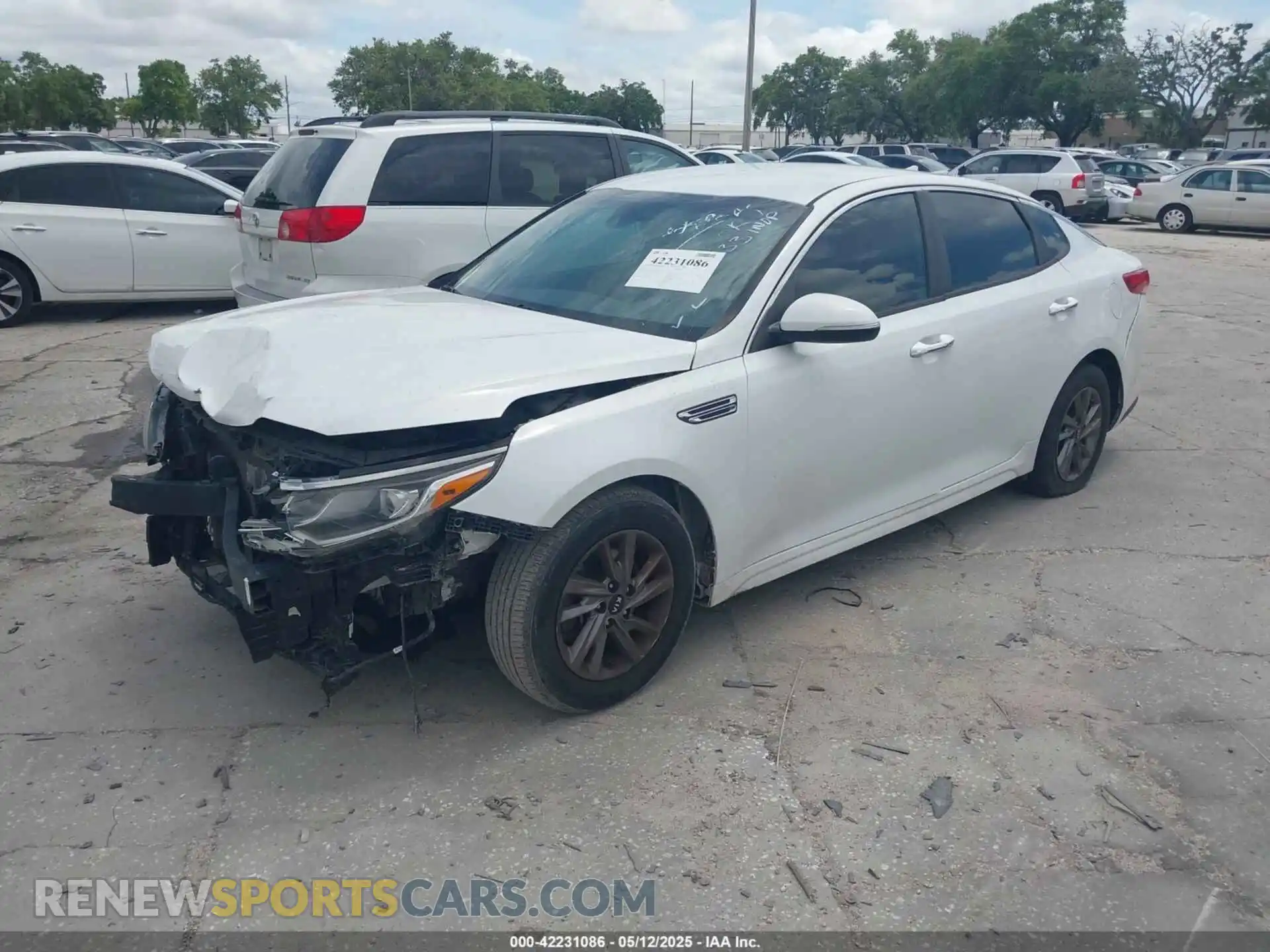 2 Photograph of a damaged car 5XXGT4L36LG394433 KIA OPTIMA 2020