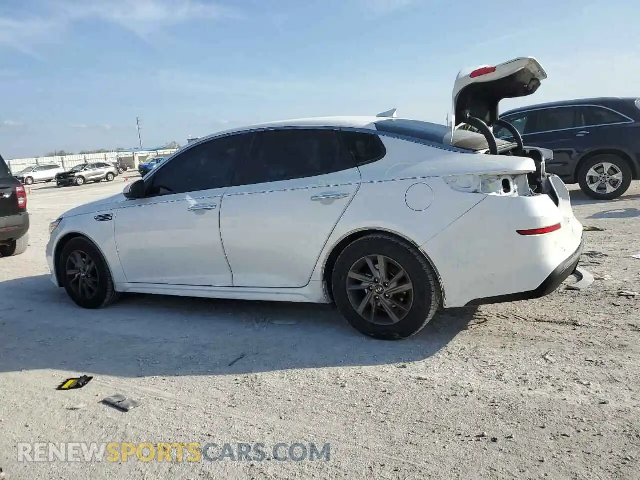 2 Photograph of a damaged car 5XXGT4L37LG396742 KIA OPTIMA 2020