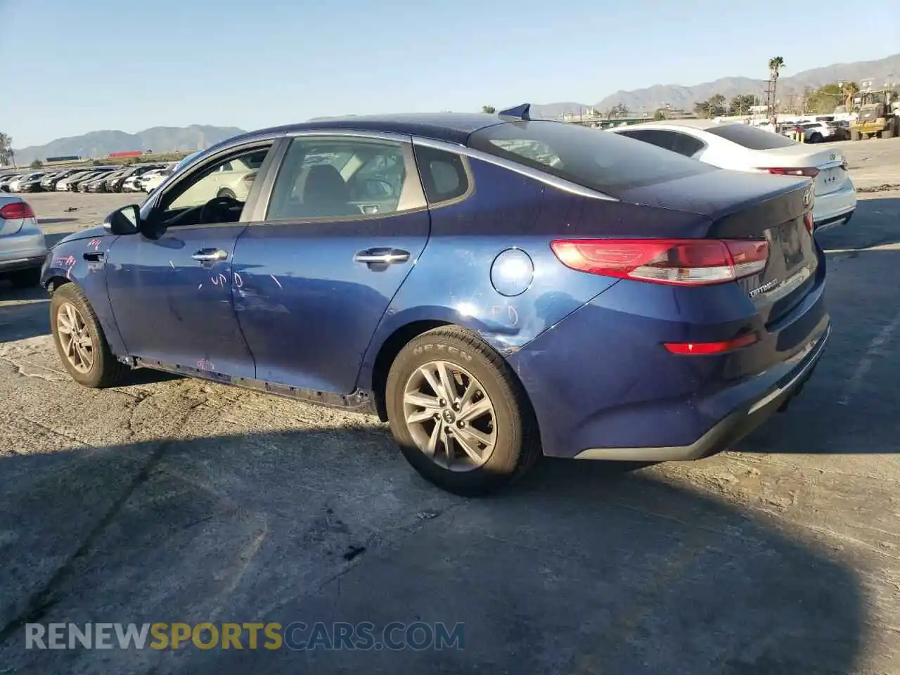 2 Photograph of a damaged car 5XXGT4L37LG405200 KIA OPTIMA 2020