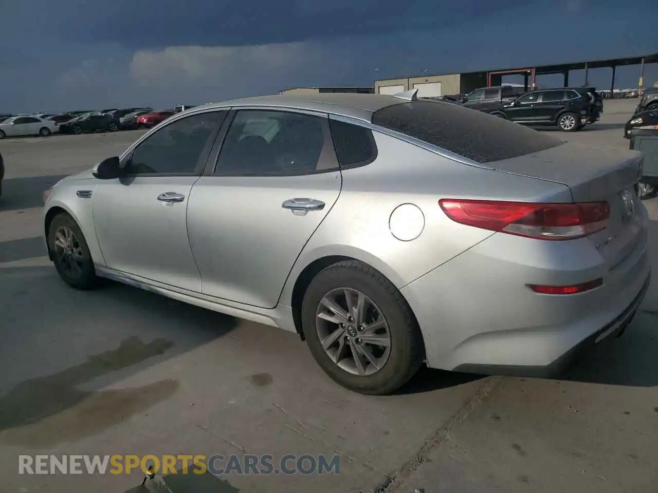 2 Photograph of a damaged car 5XXGT4L37LG429903 KIA OPTIMA 2020
