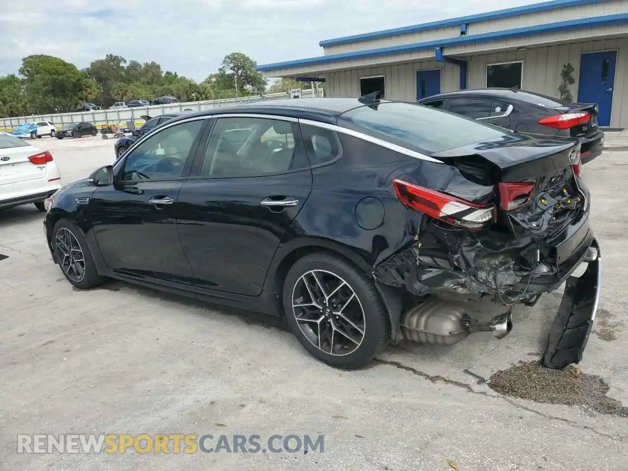 2 Photograph of a damaged car 5XXGT4L37LG432624 KIA OPTIMA 2020