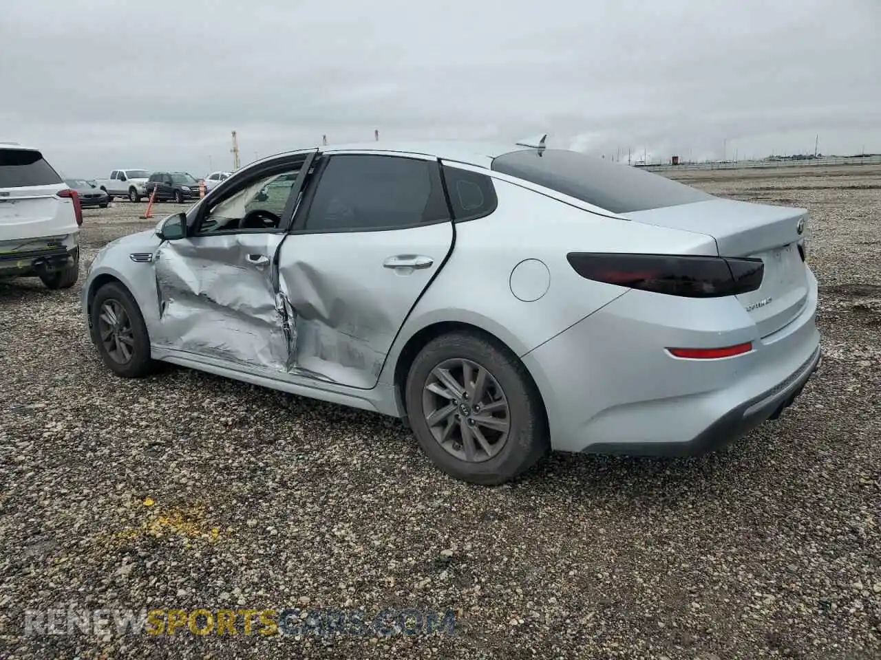 2 Photograph of a damaged car 5XXGT4L37LG435457 KIA OPTIMA 2020