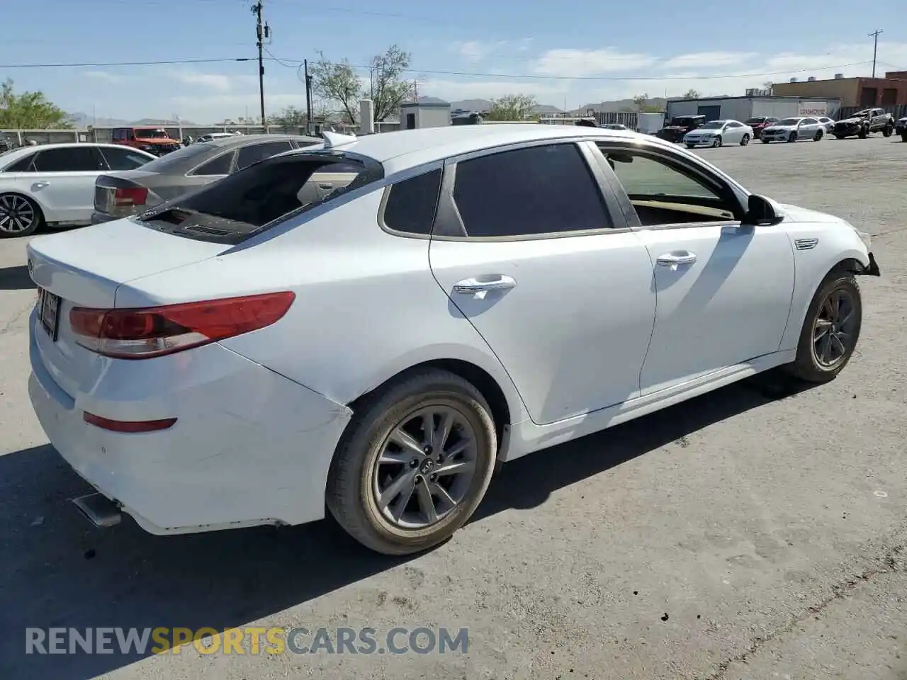 3 Photograph of a damaged car 5XXGT4L39LG385953 KIA OPTIMA 2020