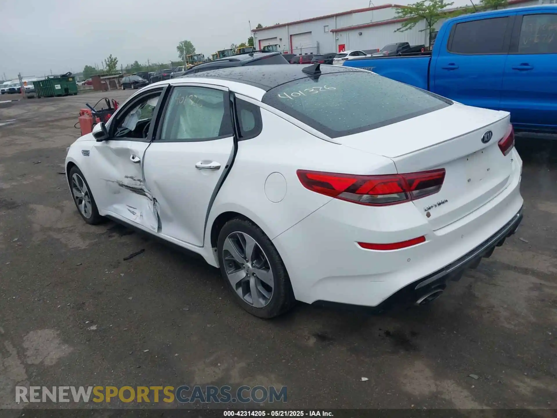 3 fotografías del automóvil dañado 5XXGT4L39LG401326 KIA OPTIMA 2020