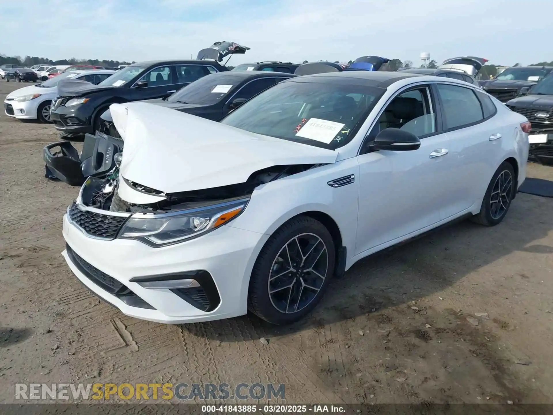 2 fotografías del automóvil dañado 5XXGT4L3XLG440605 KIA OPTIMA 2020