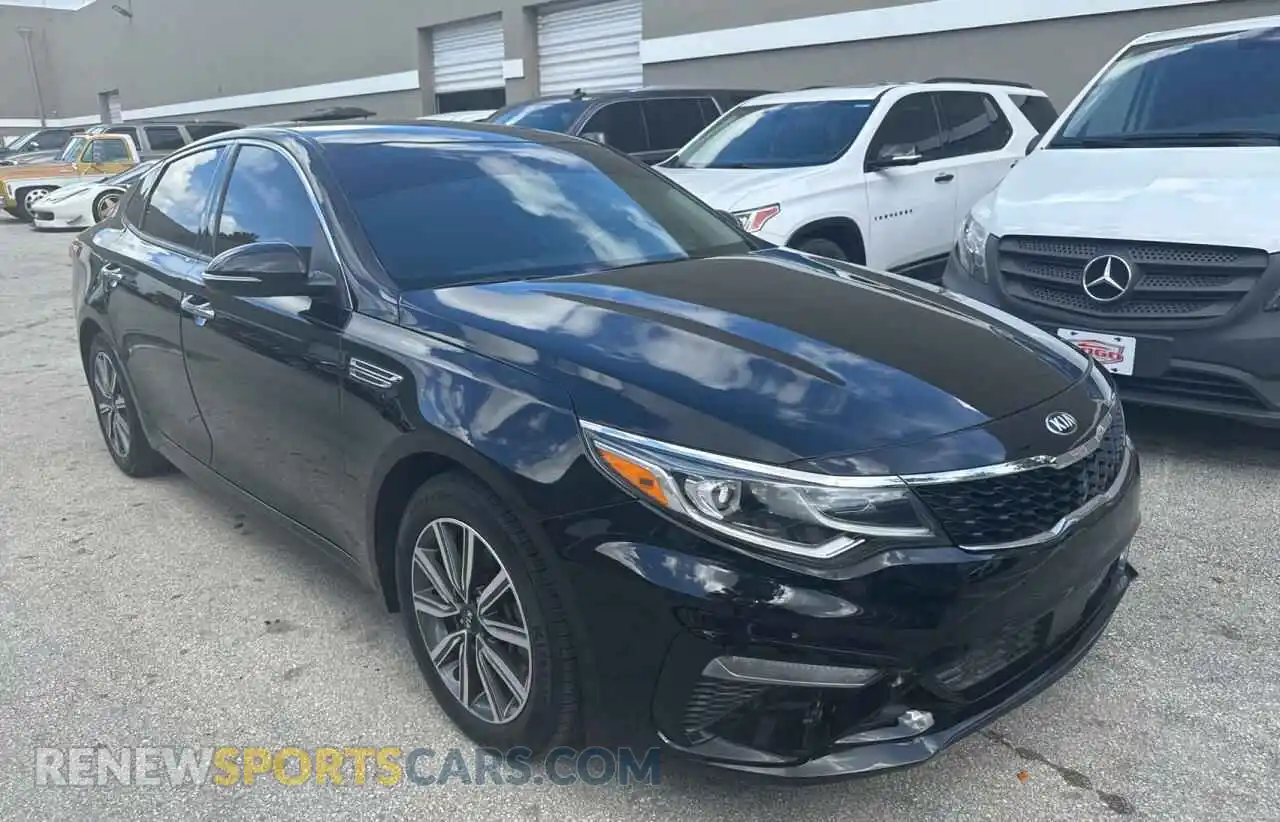 1 Photograph of a damaged car 5XXGU4L11LG395131 KIA OPTIMA 2020