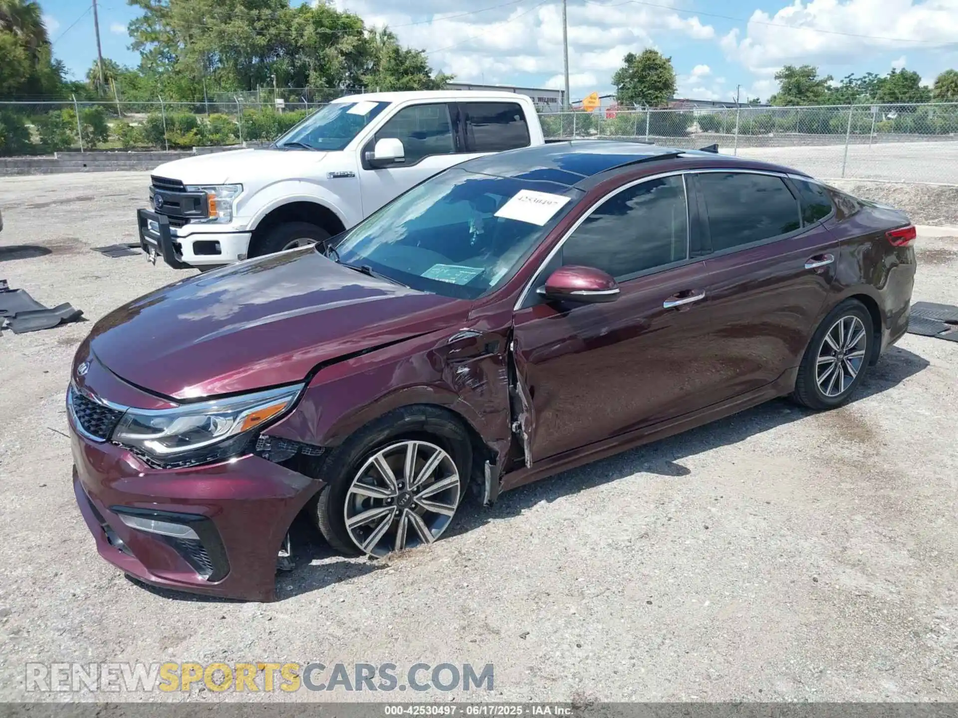 2 Photograph of a damaged car 5XXGU4L12LG425155 KIA OPTIMA 2020