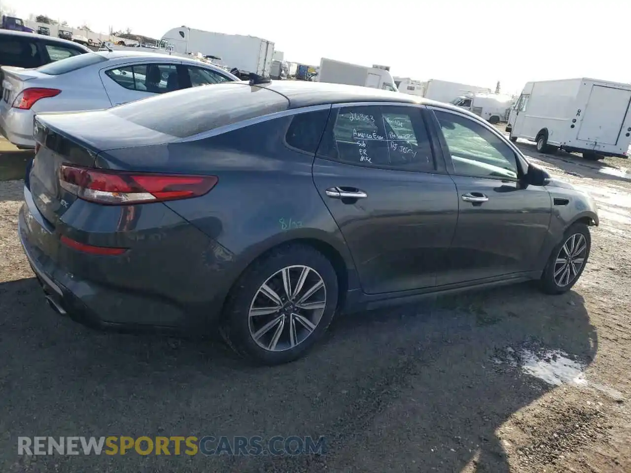 3 Photograph of a damaged car 5XXGU4L15LG405076 KIA OPTIMA 2020