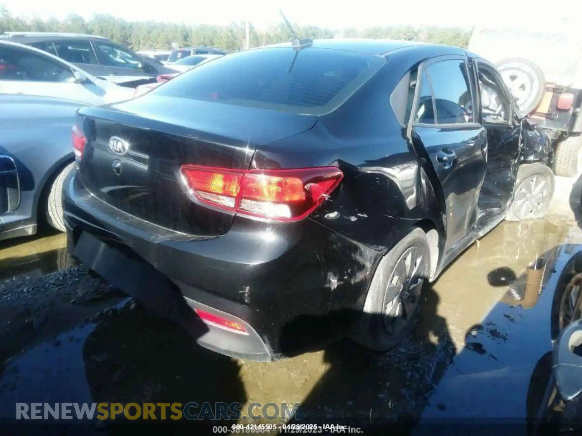 3 Photograph of a damaged car 3KPA24AB2KE200622 KIA RIO 2019
