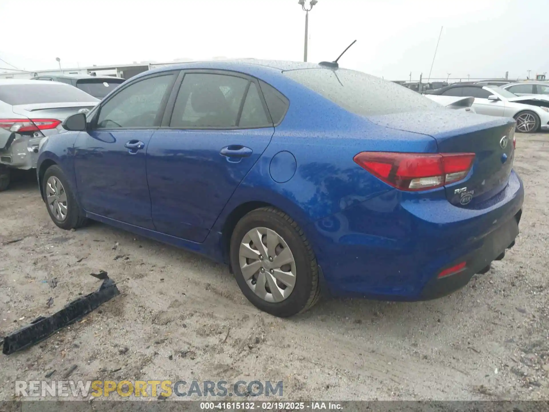 3 Photograph of a damaged car 3KPA24AB2KE201558 KIA RIO 2019