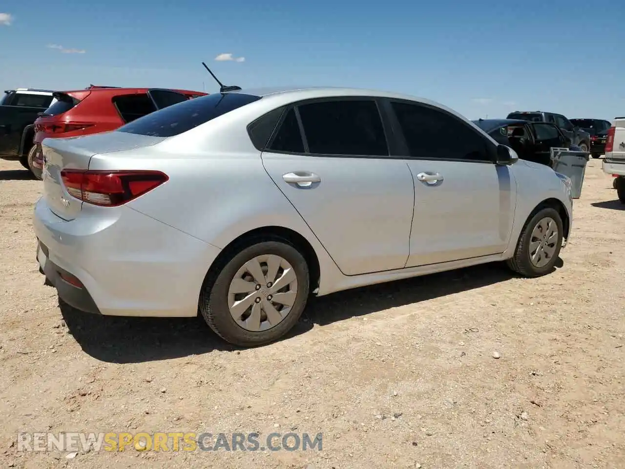 3 Фотография поврежденного автомобиля 3KPA24AD1LE261575 KIA RIO 2020