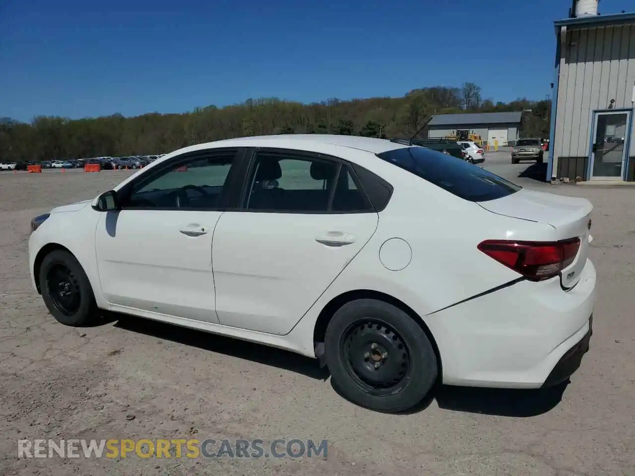 2 fotografías del automóvil dañado 3KPA24AD2LE256434 KIA RIO 2020