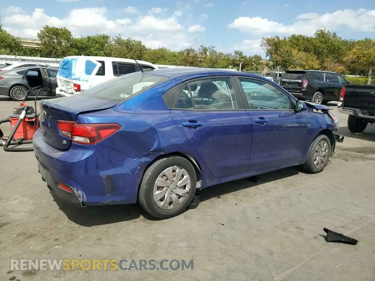 3 Photograph of a damaged car 3KPA24AD2LE260998 KIA RIO 2020