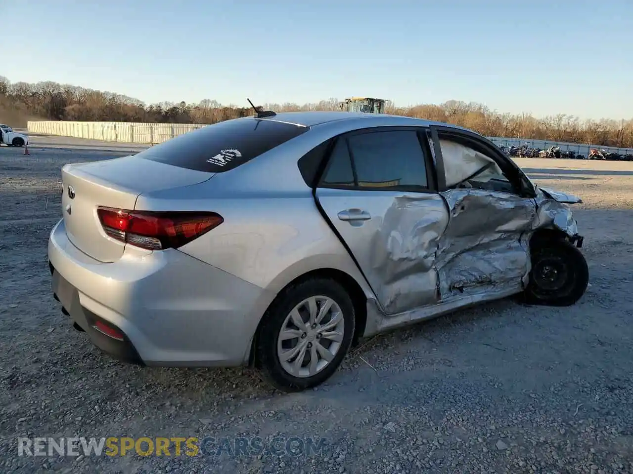 3 Photograph of a damaged car 3KPA24AD2LE354038 KIA RIO 2020