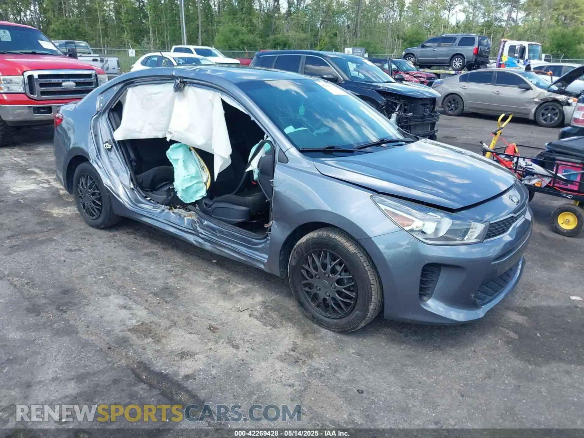 1 Photograph of a damaged car 3KPA24AD4LE284848 KIA RIO 2020