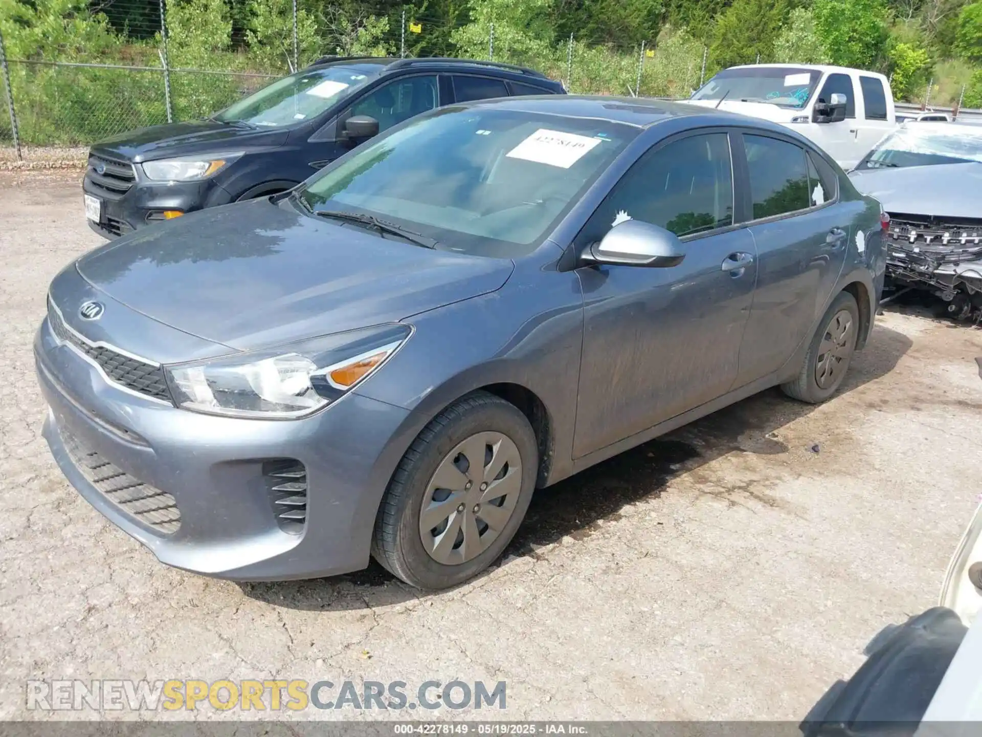2 Photograph of a damaged car 3KPA24AD4LE333708 KIA RIO 2020