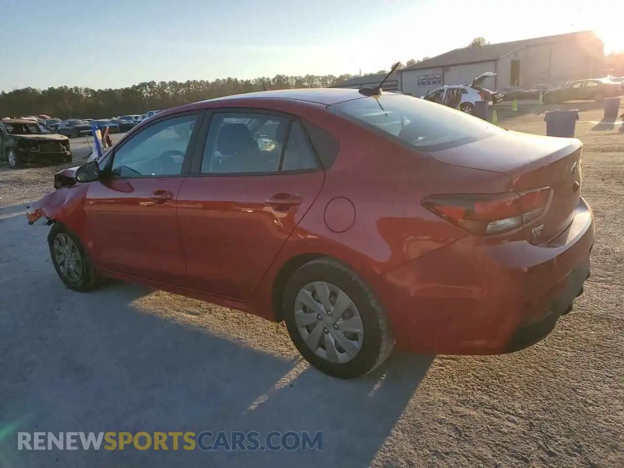 2 fotografías del automóvil dañado 3KPA24AD5LE319154 KIA RIO 2020