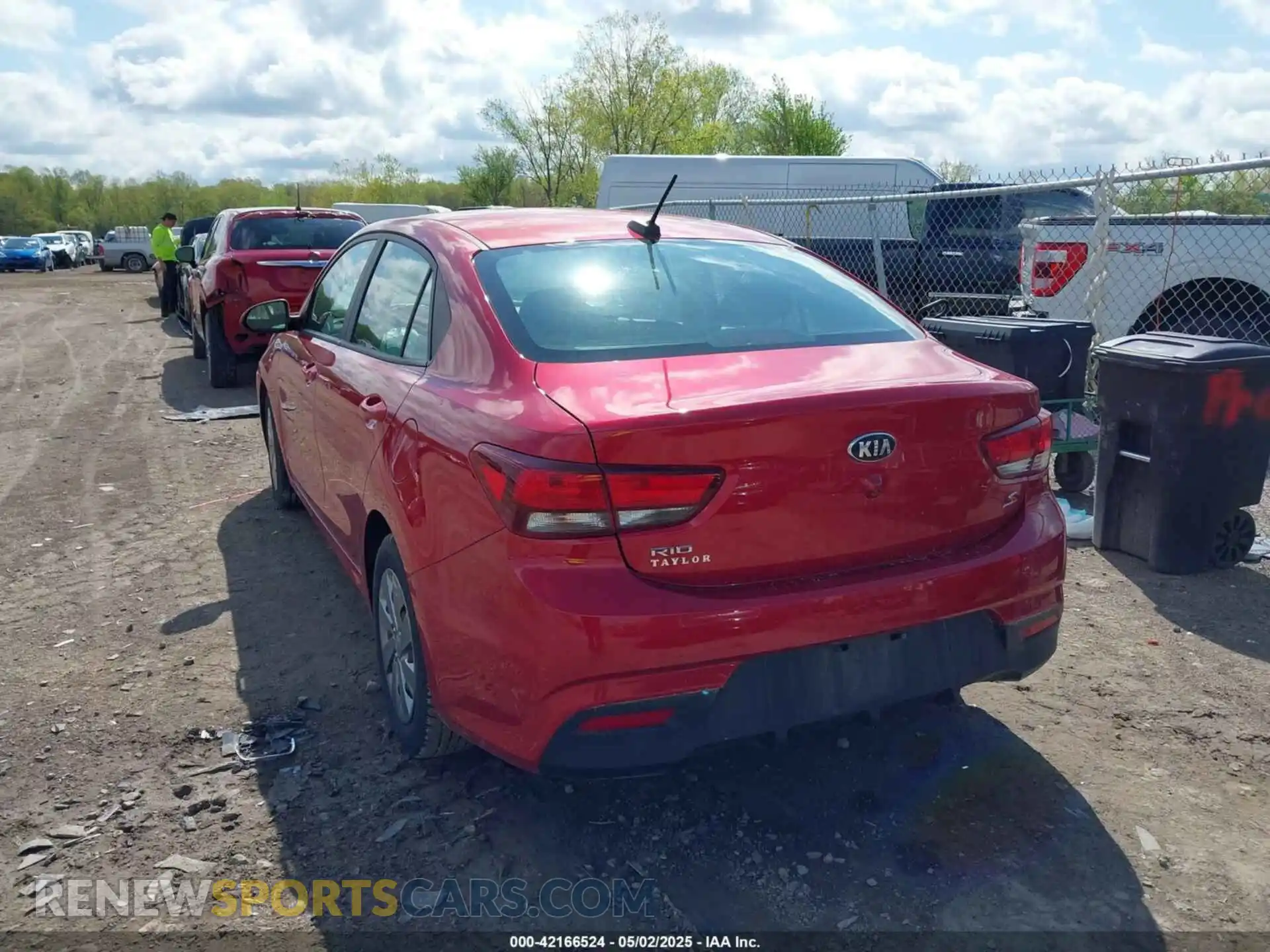 3 Photograph of a damaged car 3KPA24AD6LE311693 KIA RIO 2020