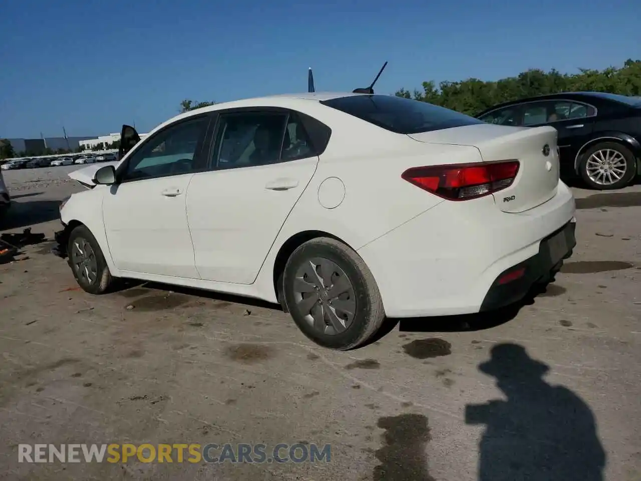2 Photograph of a damaged car 3KPA24AD7LE285279 KIA RIO 2020