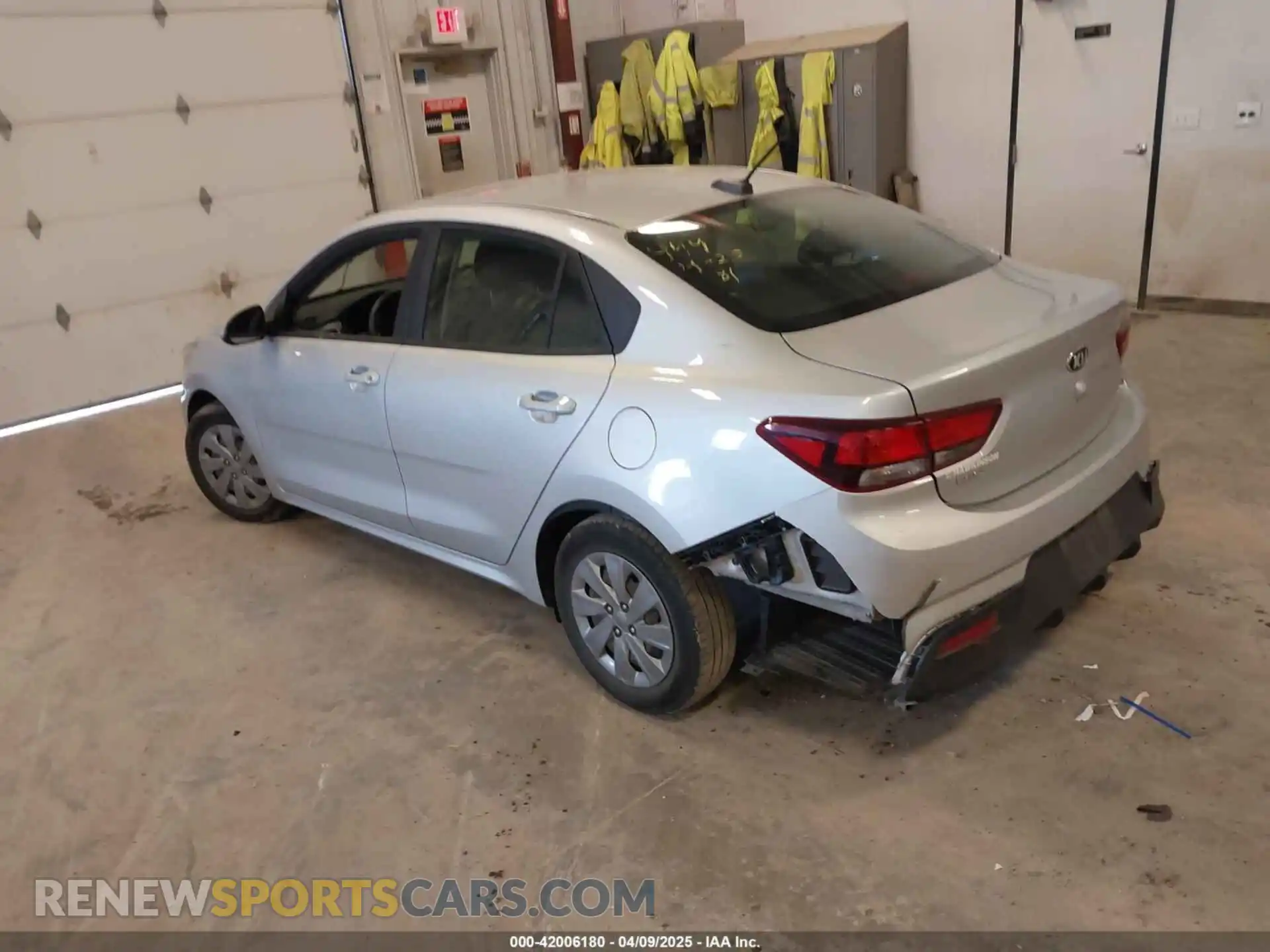 3 Photograph of a damaged car 3KPA24AD9LE263266 KIA RIO 2020