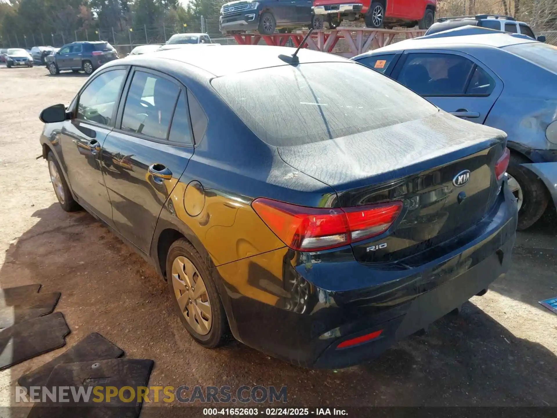 3 Photograph of a damaged car 3KPA24AD9LE284487 KIA RIO 2020