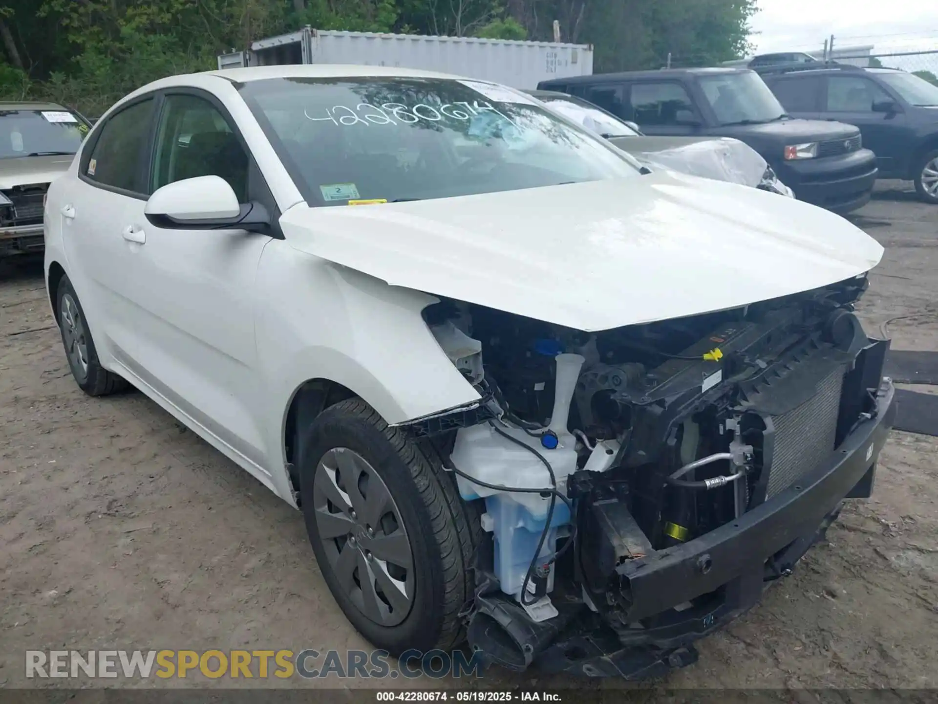 1 Photograph of a damaged car 3KPA24ADXLE330716 KIA RIO 2020