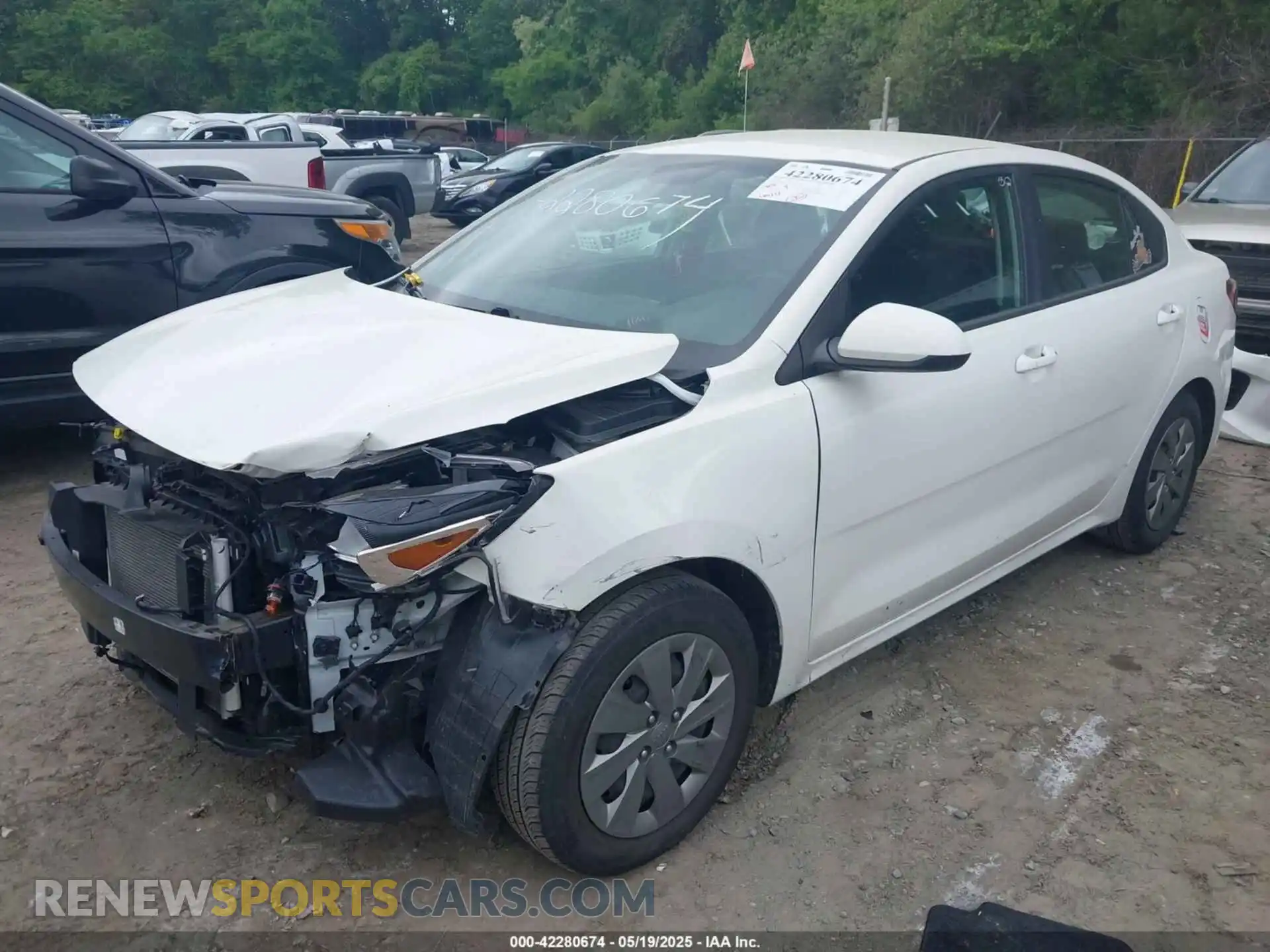2 Photograph of a damaged car 3KPA24ADXLE330716 KIA RIO 2020