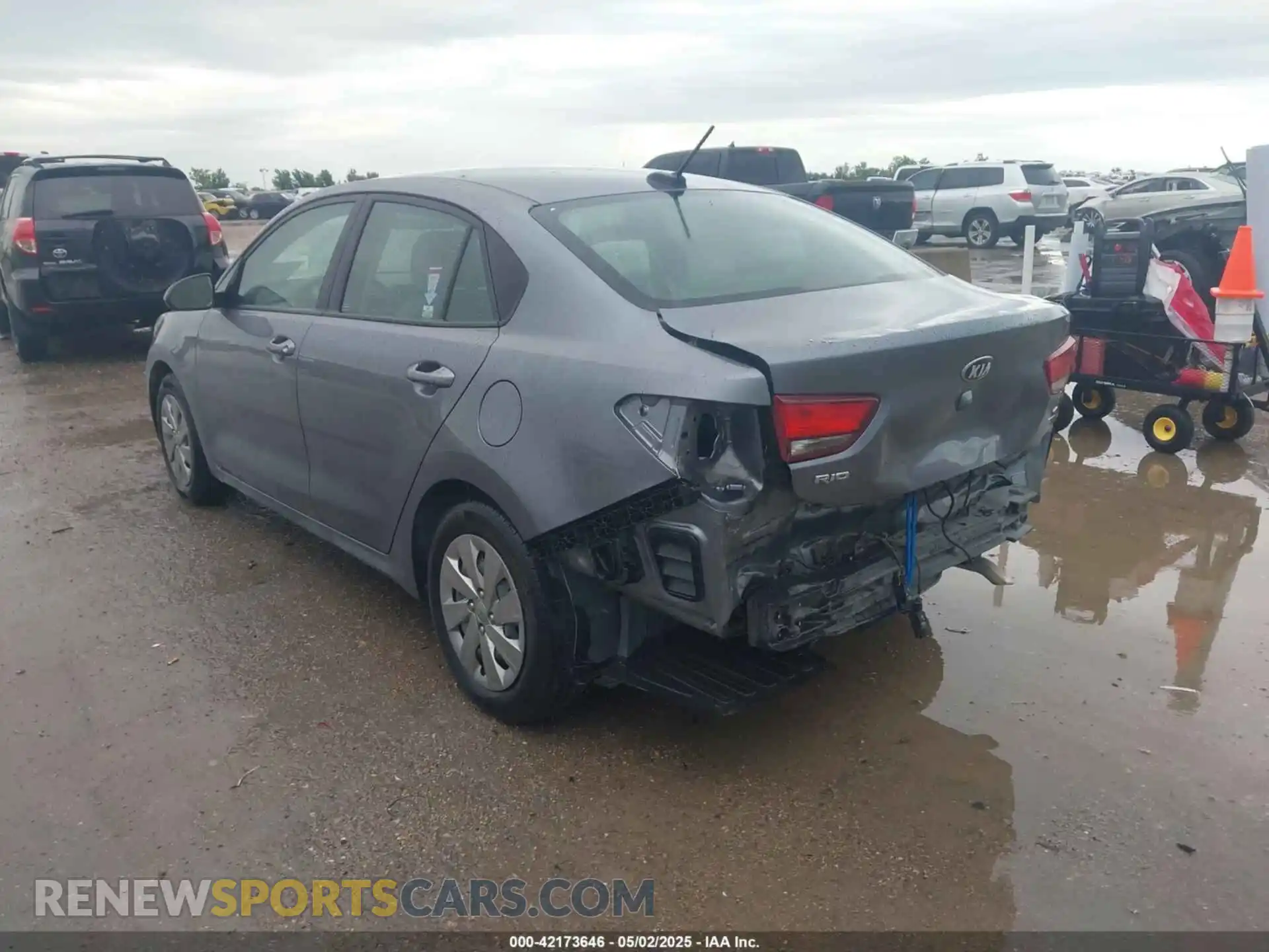 3 Photograph of a damaged car 3KPA24ADXLE337004 KIA RIO 2020
