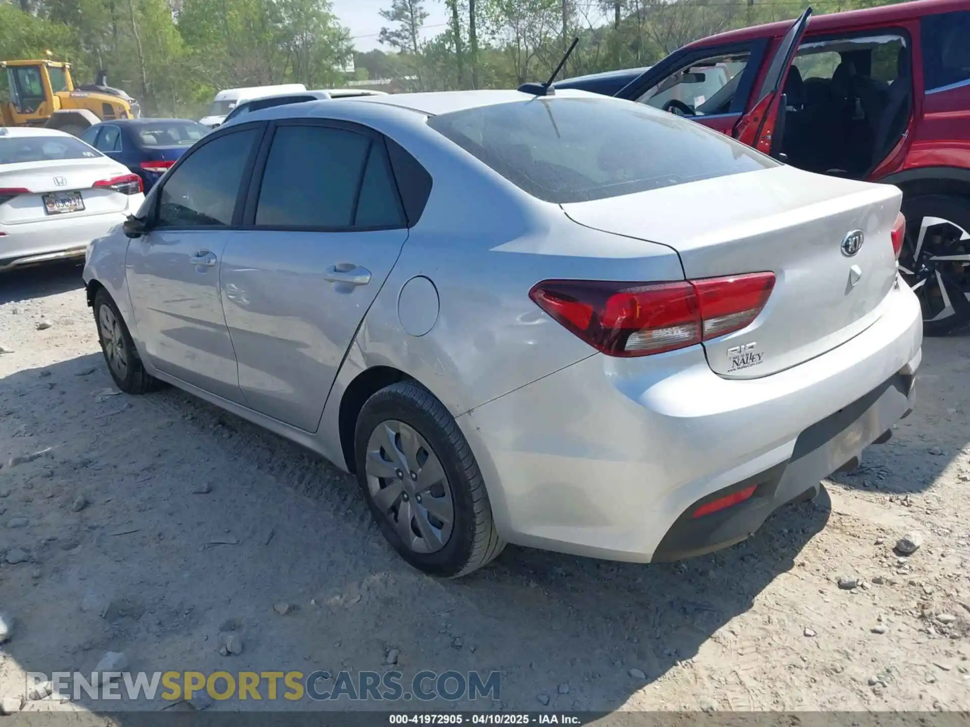 3 Photograph of a damaged car 3KPA24ADXLE346026 KIA RIO 2020