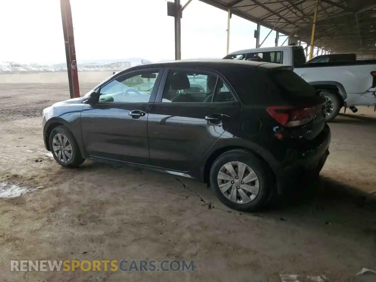 2 Photograph of a damaged car 3KPA25AD8LE318649 KIA RIO 2020