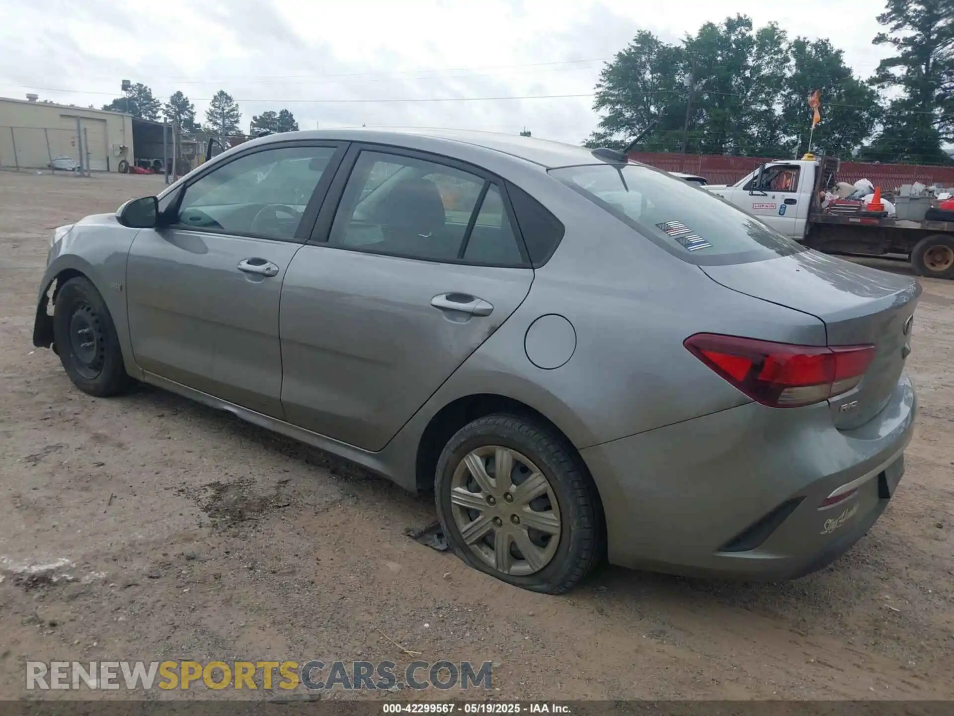3 Photograph of a damaged car 3KPA24AD3ME405709 KIA RIO 2021