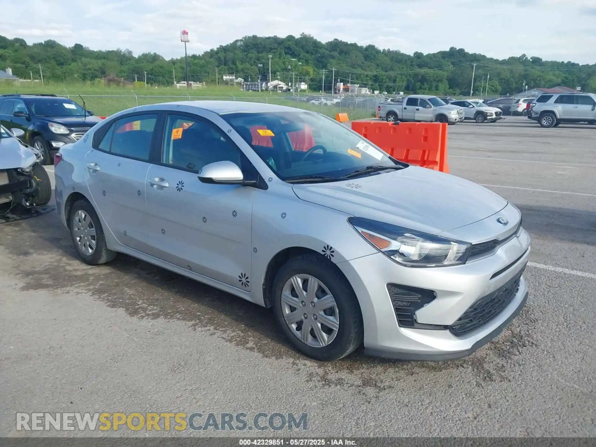 1 Photograph of a damaged car 3KPA24AD7ME422612 KIA RIO 2021