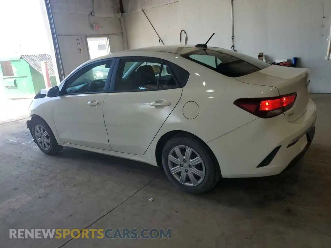 2 Photograph of a damaged car 3KPA24AD2PE575581 KIA RIO 2023