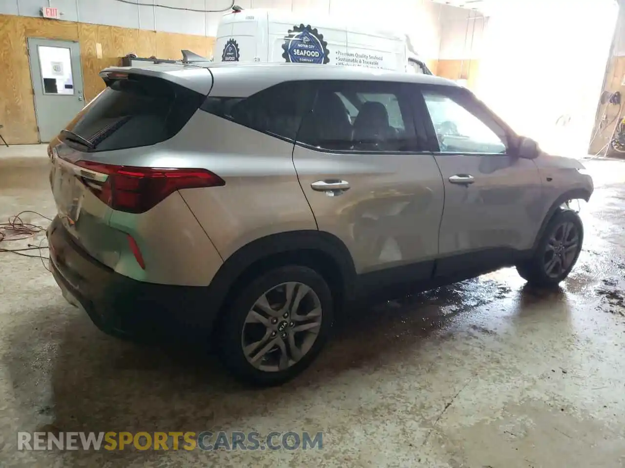 3 Photograph of a damaged car KNDEPCAA0M7044622 KIA SELTOS 2021