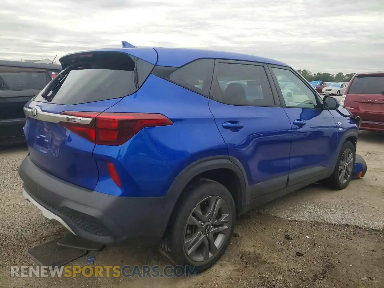 3 Photograph of a damaged car KNDEPCAA1M7159701 KIA SELTOS 2021