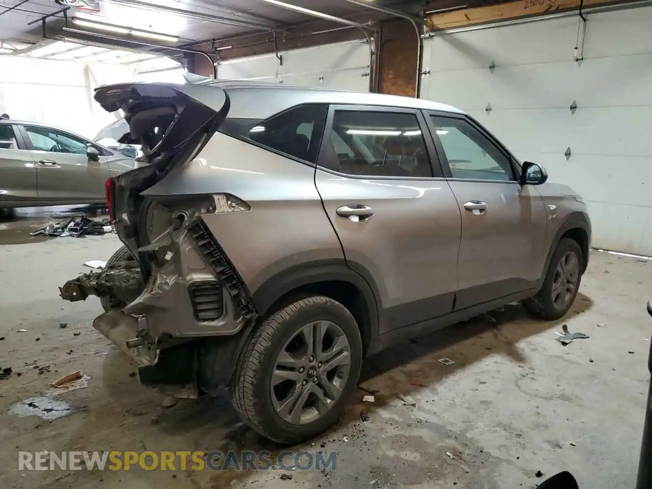 3 Photograph of a damaged car KNDEPCAA1M7166180 KIA SELTOS 2021