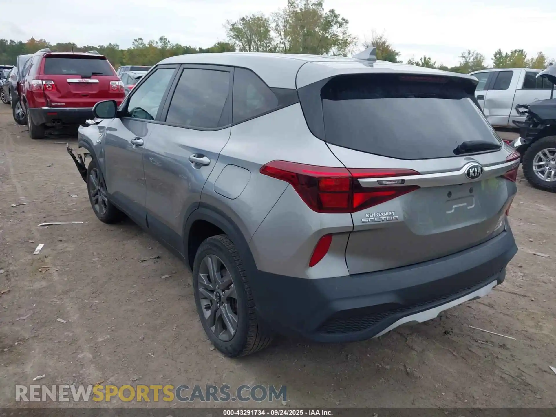 3 Photograph of a damaged car KNDEPCAA2M7141398 KIA SELTOS 2021