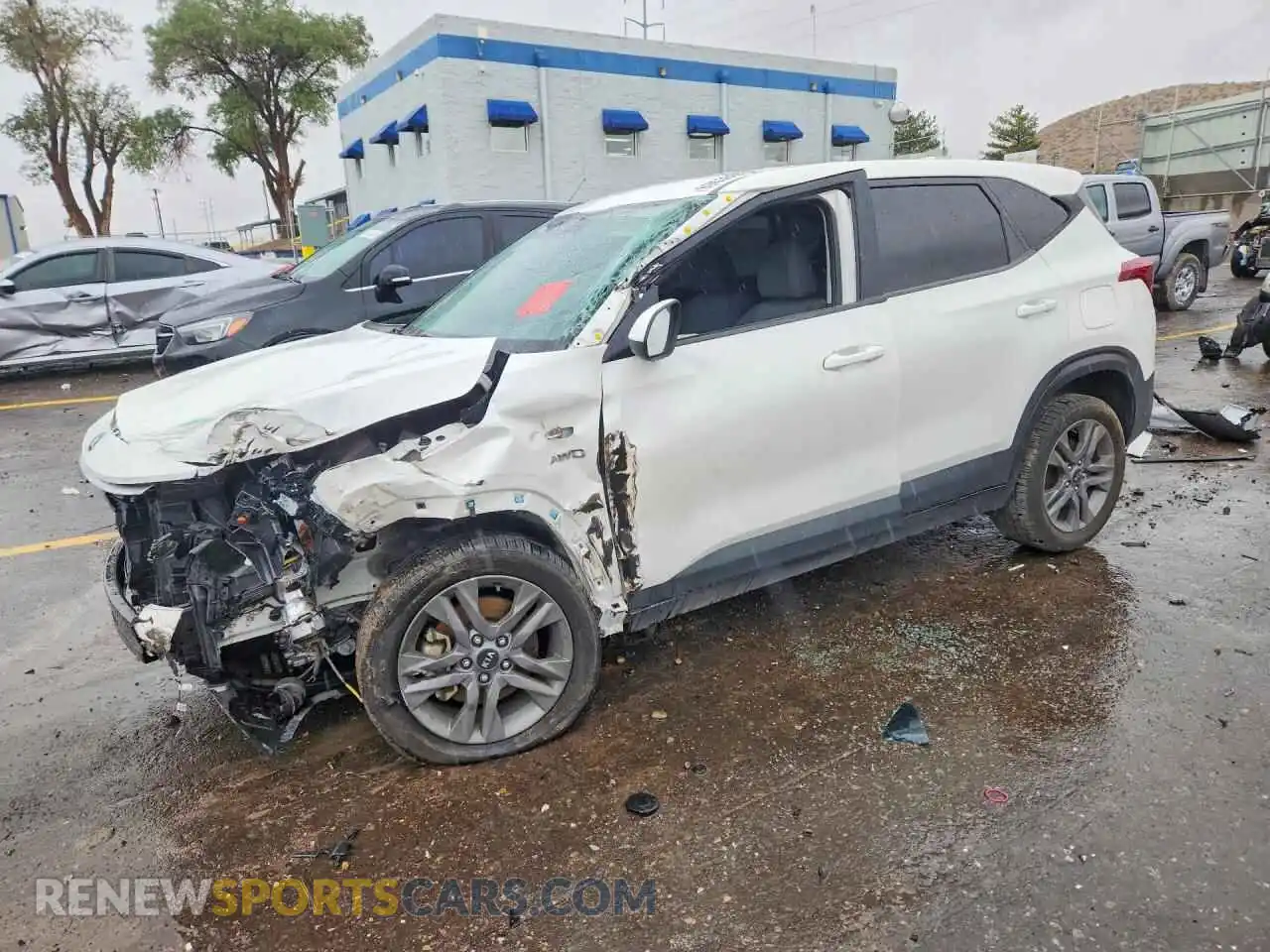 1 Photograph of a damaged car KNDEPCAA3M7160879 KIA SELTOS 2021