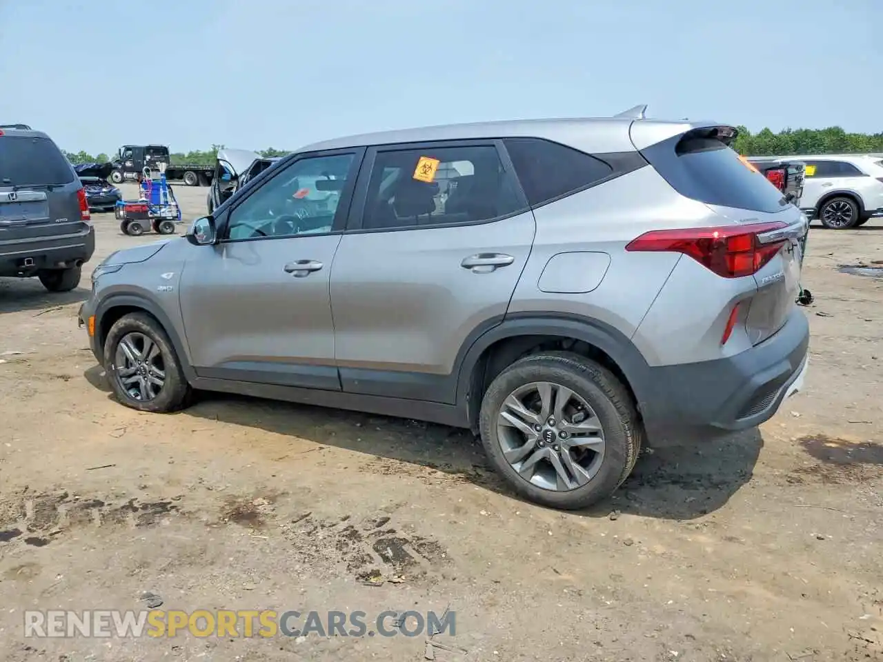 2 Photograph of a damaged car KNDEPCAA5M7177344 KIA SELTOS 2021