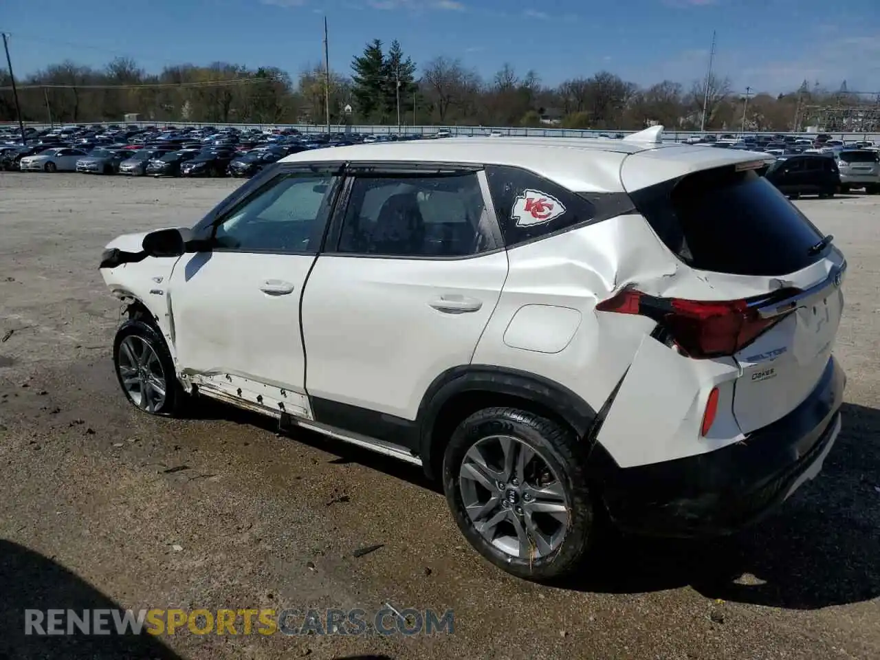 2 Photograph of a damaged car KNDEPCAA7M7082459 KIA SELTOS 2021