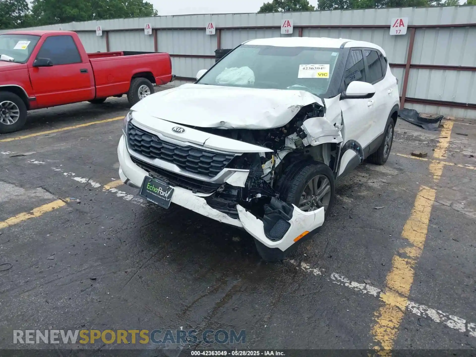 2 Photograph of a damaged car KNDEPCAA8M7048918 KIA SELTOS 2021