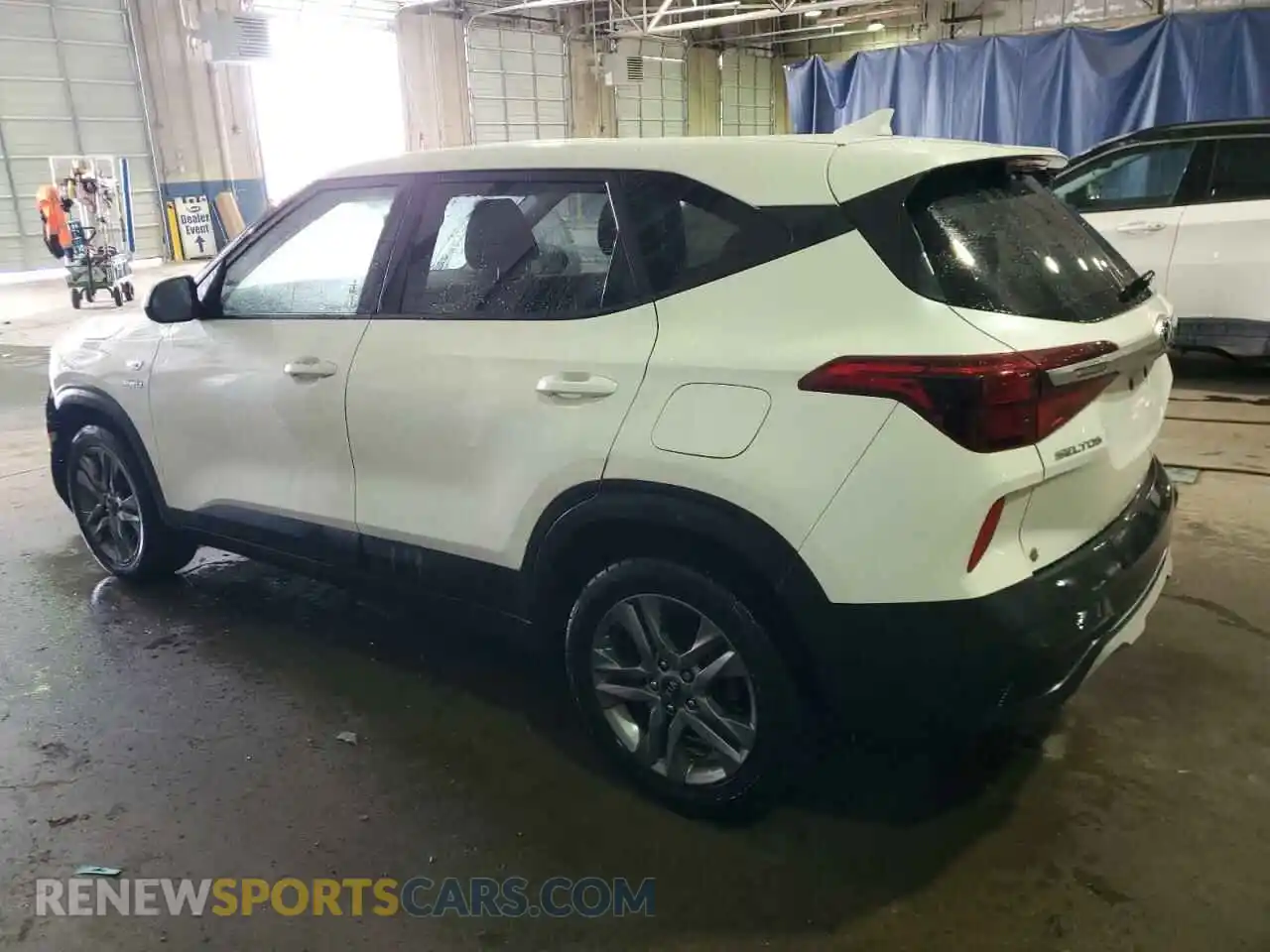 2 Photograph of a damaged car KNDEPCAA8M7103092 KIA SELTOS 2021