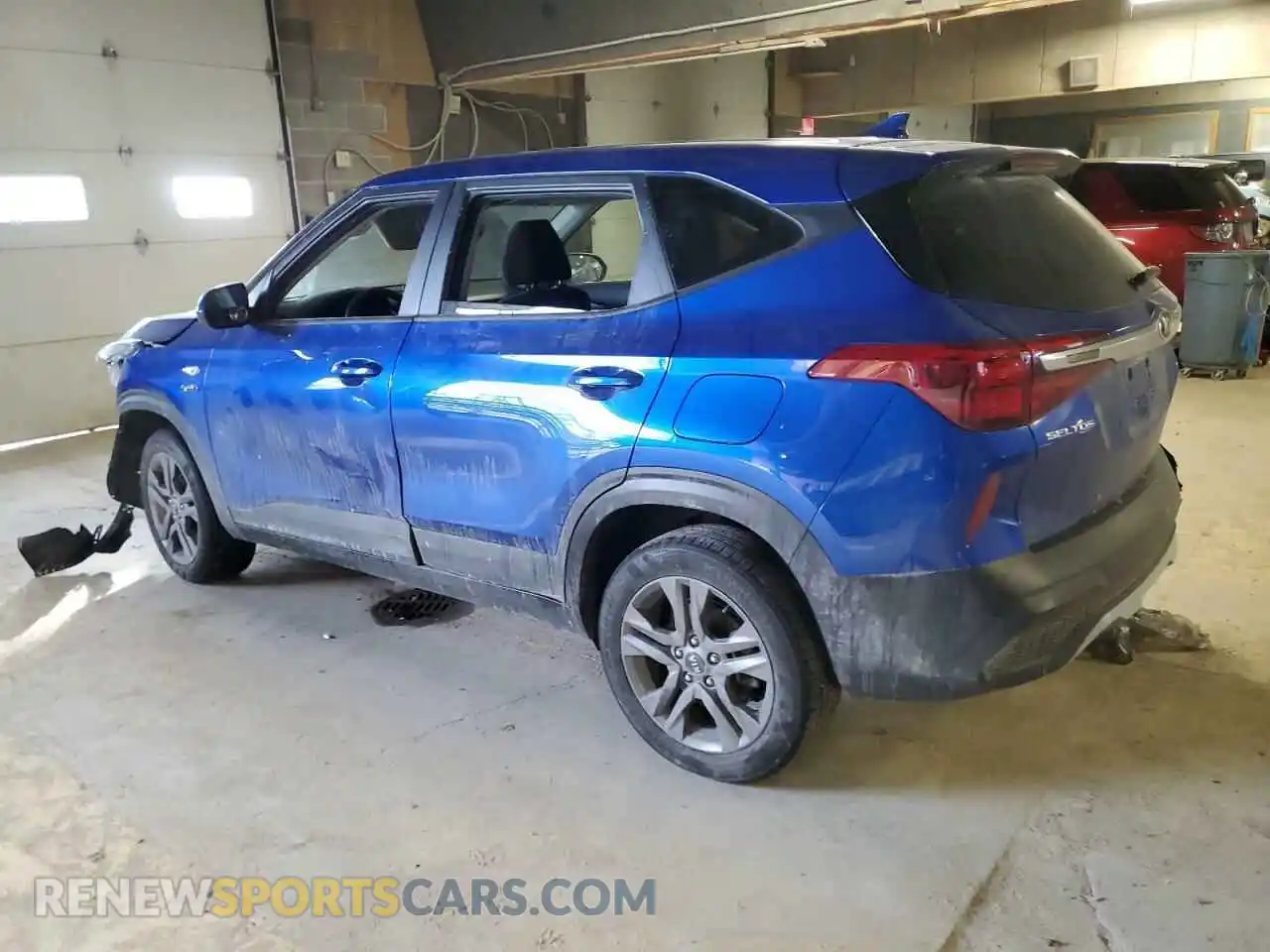 2 Photograph of a damaged car KNDEPCAA8M7189875 KIA SELTOS 2021