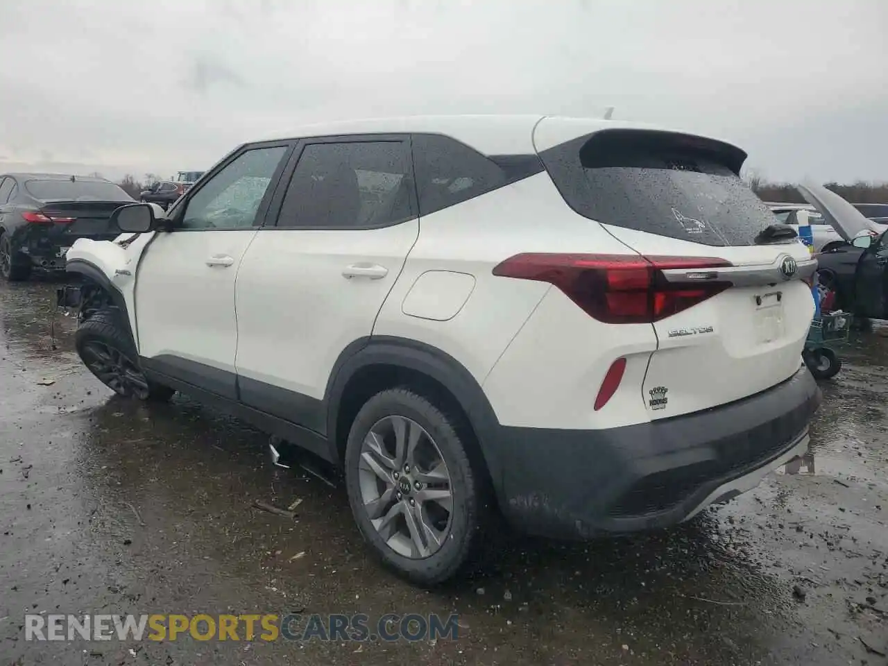 2 Photograph of a damaged car KNDEPCAA8M7226617 KIA SELTOS 2021