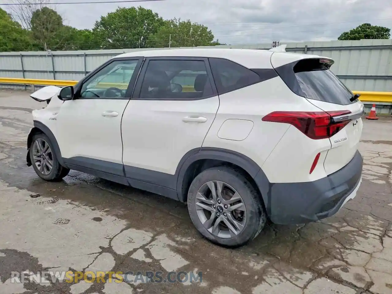 2 Фотография поврежденного автомобиля KNDEPCAA9M7126722 KIA SELTOS 2021