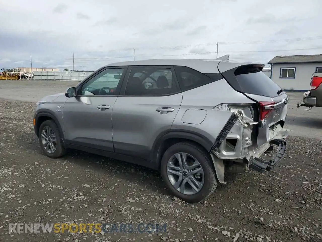 2 fotografías del automóvil dañado KNDEPCAAXM7048970 KIA SELTOS 2021