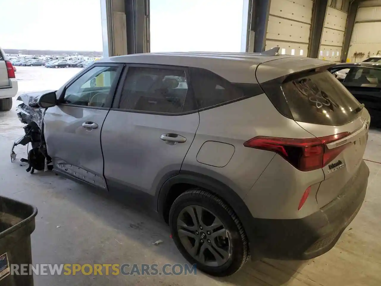 2 Photograph of a damaged car KNDEPCAAXM7072413 KIA SELTOS 2021