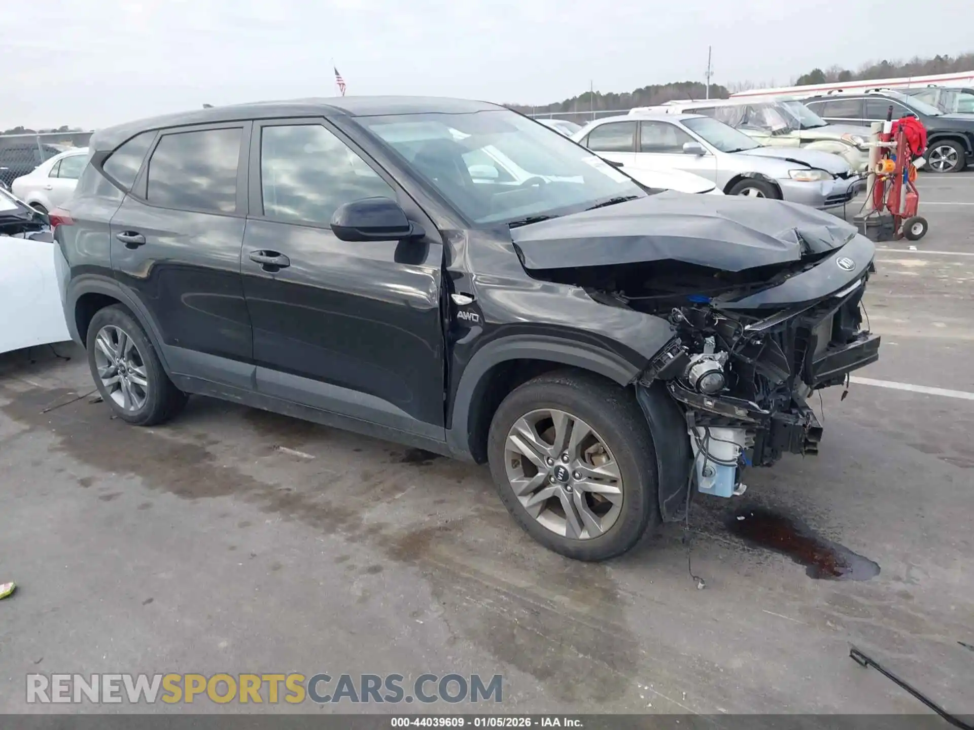 1 Photograph of a damaged car KNDEPCAAXM7166615 KIA SELTOS 2021