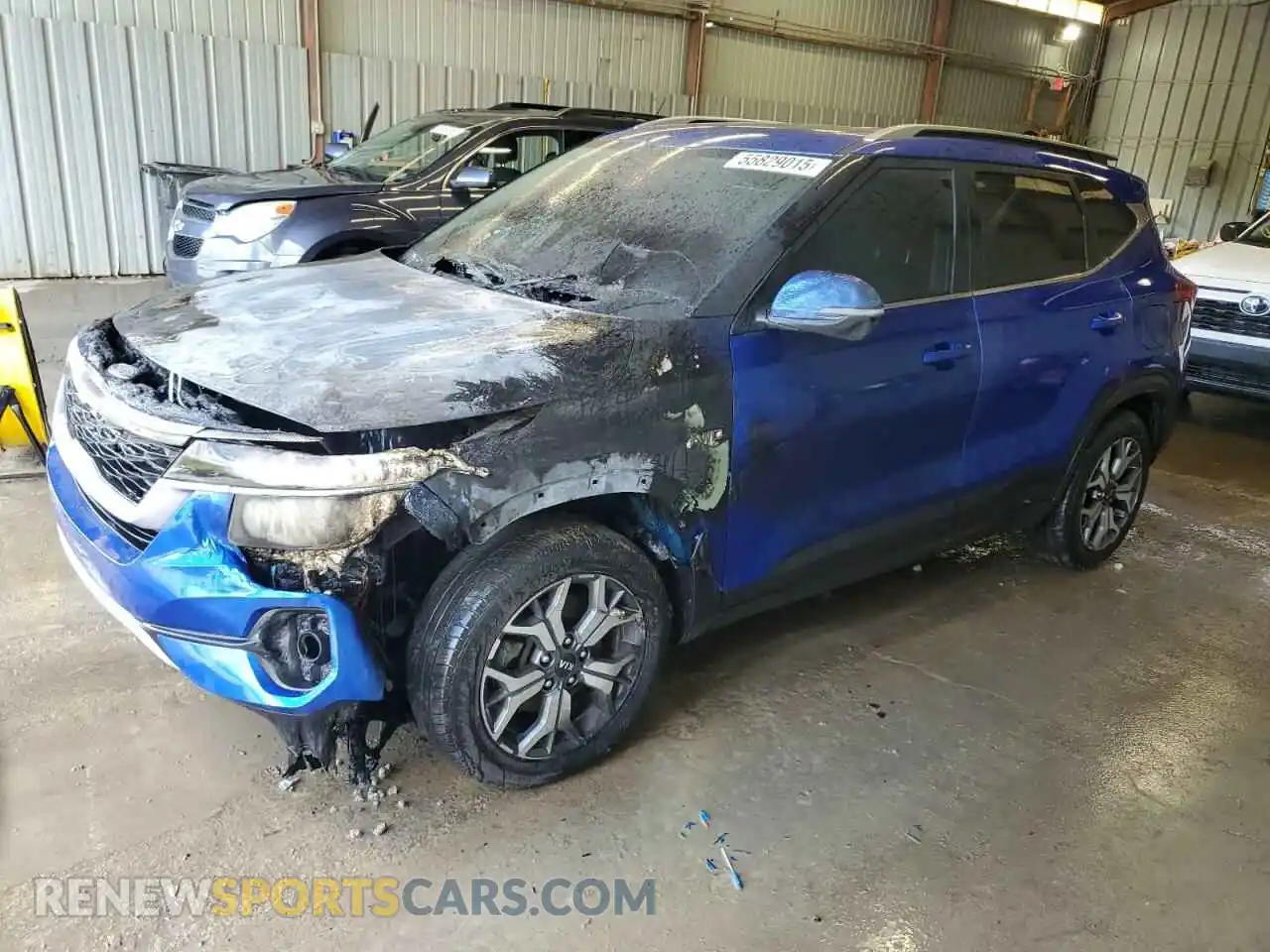 1 Photograph of a damaged car KNDERCAA2M7119962 KIA SELTOS 2021