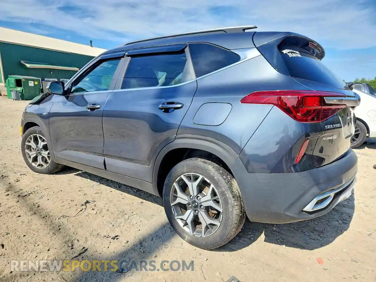 2 Photograph of a damaged car KNDERCAA2M7209838 KIA SELTOS 2021